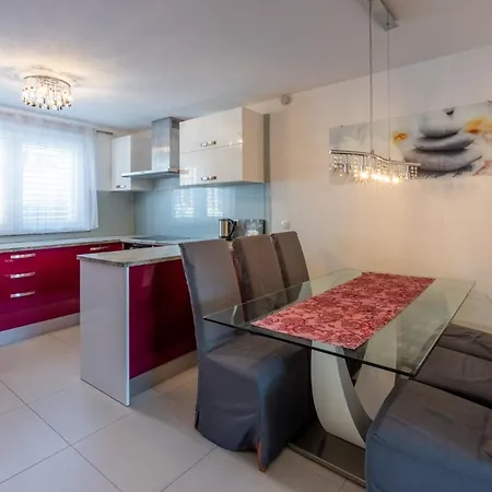 Sea View Apartament *