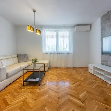 Apartament Sea View *