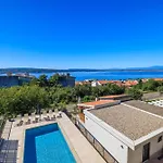 Sea View דירה