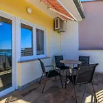 Sea View דירה